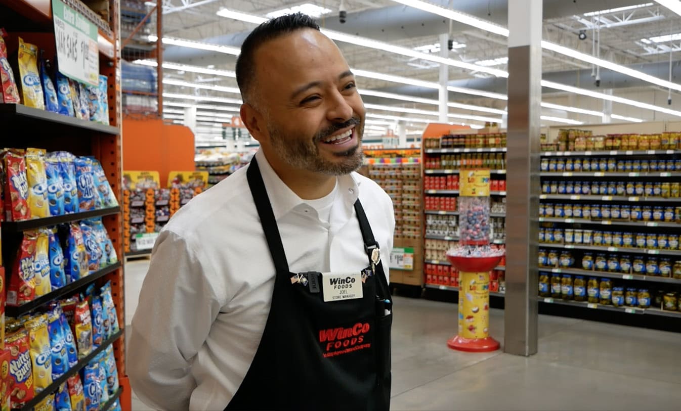 https://networking.generalvacancy.com/winco-foods-jobs-join-our-winning-team-and-grow-your-career/