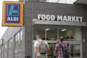 Aldi is hiring people to fill staff