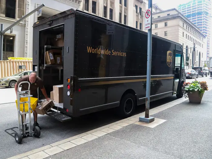 ook no further than UPS. As one of the world’s leading