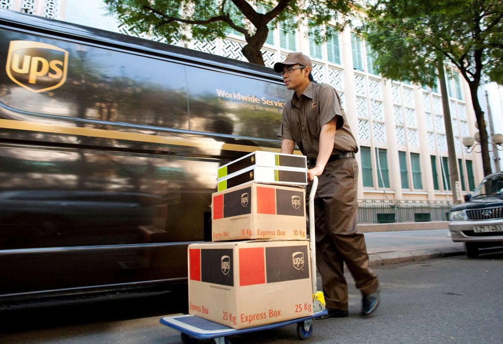 Today is the perfect day for you to take the first step toward a career that can change your life for the better! UPS, a global leader in logistics and transportation, h