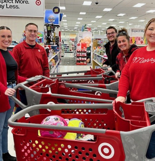 Target provides an environment where anyone can thrive. Let’s dive into what makes working at Target such an appealing option for many job seekers today.